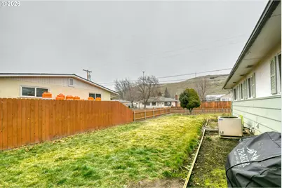 321 NE 42nd St, Pendleton, OR 97801 - Photo 34