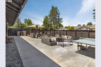 15550 NW Oak Hills Dr, Beaverton, OR 97006 - Photo 32