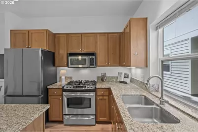 10606 SE Main St #204, Milwaukie, OR 97222 - Photo 6