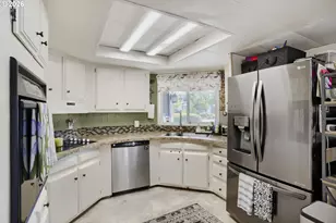 17133 SW Eldorado Dr, Tigard, OR 97224 - Photo 6