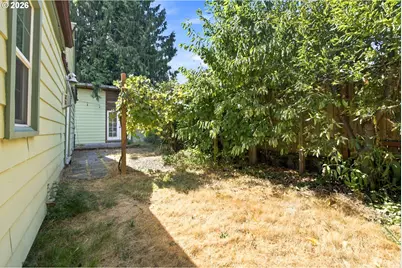 4525 NE 77th Ave, Portland, OR 97218 - Photo 34