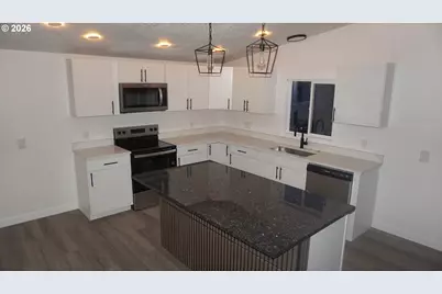 2728 Shelly Ann Way, Salem, OR 97305 - Photo 10