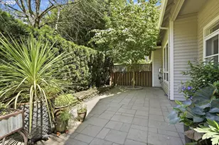 14710 Davis Ln, Lake Oswego, OR 97035 - Photo 32