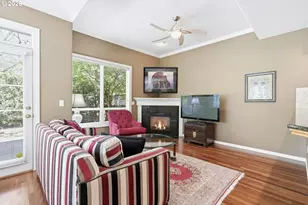 14710 Davis Ln, Lake Oswego, OR 97035 - Photo 10