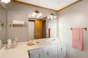 7918 SE King Rd, Milwaukie, OR 97222 - Photo 26