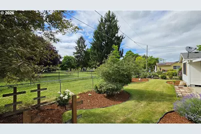 1289 Astor Way, Woodburn, OR 97071 - Photo 32