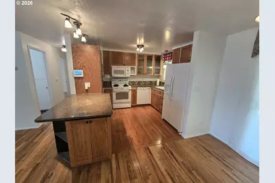 1289 Astor Way, Woodburn, OR 97071 - Photo 8