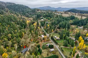 610 Terrace Dr, Glide, OR 97443 - Photo 46