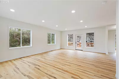 610 Terrace Dr, Glide, OR 97443 - Photo 10