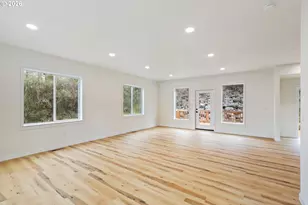 610 Terrace Dr, Glide, OR 97443 - Photo 10