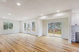 610 Terrace Dr, Glide, OR 97443 - Photo 16