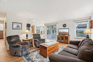 39 Ironwood Dr, Longview, WA 98632 - Photo 4