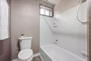 1230 Waite St, Eugene, OR 97402 - Photo 20