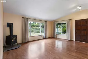 130 SE 21st St, Troutdale, OR 97060 - Photo 10