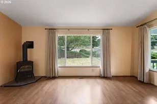 130 SE 21st St, Troutdale, OR 97060 - Photo 8