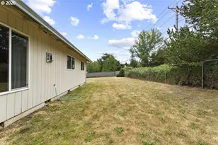 130 SE 21st St, Troutdale, OR 97060 - Photo 30