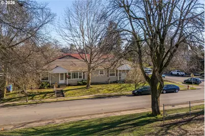 7106 N Hodge Ave, Portland, OR 97203 - Photo 2