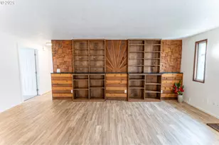 2025 Pine St, Florence, OR 97439 - Photo 14