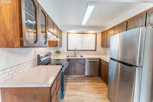 2025 Pine St, Florence, OR 97439 - Photo 10