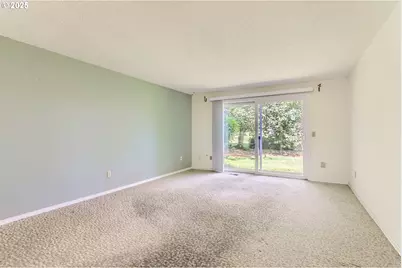 220 NE Village Squire Ave #12, Gresham, OR 97030 - Photo 6