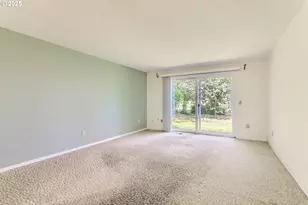 220 NE Village Squire Ave, Gresham, OR 97030 - Photo 6