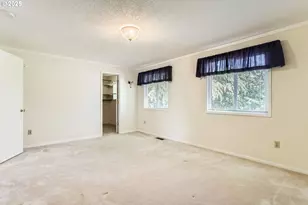 220 NE Village Squire Ave, Gresham, OR 97030 - Photo 18