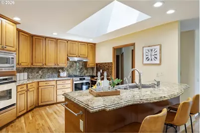 16922 NW Hazelgrove Ct, Beaverton, OR 97006 - Photo 16