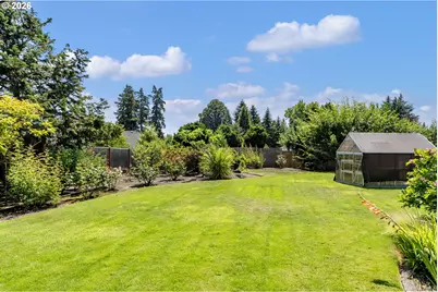 16922 NW Hazelgrove Ct, Beaverton, OR 97006 - Photo 42