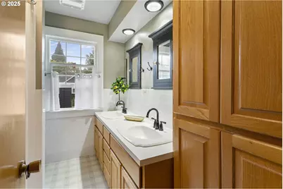 803 N Main Ave, Ridgefield, WA 98642 - Photo 30