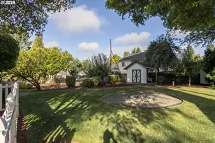 803 N Main Ave, Ridgefield, WA 98642 - Photo 34