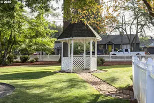 803 N Main Ave, Ridgefield, WA 98642 - Photo 6