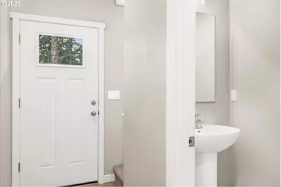 21 NW Mawrcrest Ave, Gresham, OR 97030 - Photo 10