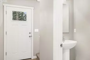 21 NW Mawrcrest Ave, Gresham, OR 97030 - Photo 10