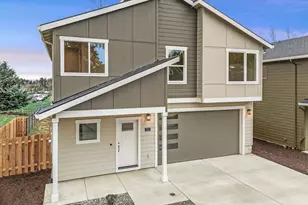 21 NW Mawrcrest Ave, Gresham, OR 97030 - Photo 1