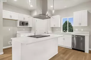 21 NW Mawrcrest Ave, Gresham, OR 97030 - Photo 4