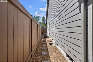 963 Pennington Ct, Eugene, OR 97404 - Photo 40