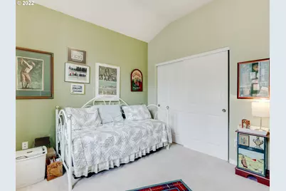 15804 NE Russell St, Portland, OR 97230 - Photo 18