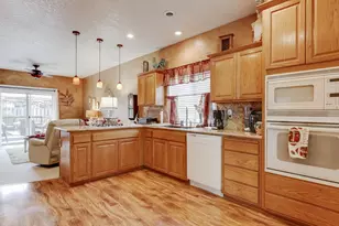 15804 NE Russell St, Portland, OR 97230 - Photo 10