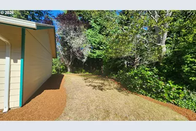 2580 Pony Creek Rd, North Bend, OR 97459 - Photo 18