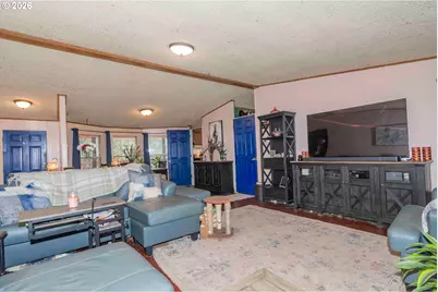 424 Aker Dr, Myrtle Creek, OR 97457 - Photo 4