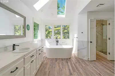 14335 Edenberry Dr, Lake Oswego, OR 97035 - Photo 32