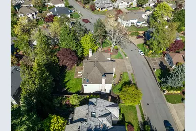 14335 Edenberry Dr, Lake Oswego, OR 97035 - Photo 42