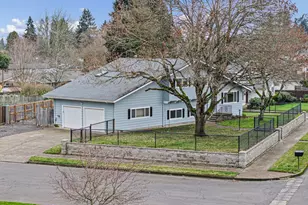 4795 Thunderbird St, Eugene, OR 97404 - Photo 2