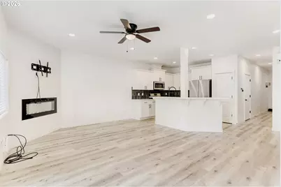 802 S 25th Ave, Cornelius, OR 97113 - Photo 8