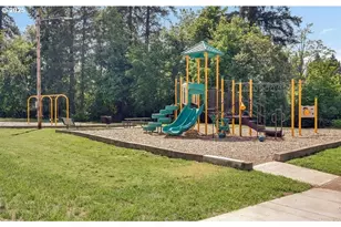 12450 SW Fischer Rd, Portland, OR 97224 - Photo 40