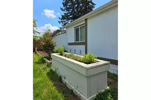 12450 SW Fischer Rd, Portland, OR 97224 - Photo 38