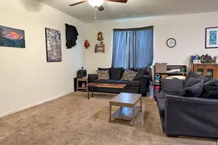 1424 W 11th St, La Center, WA 98629 - Photo 2