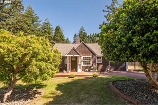 28 Hamlet St, Port Orford, OR 97465 - Photo 2