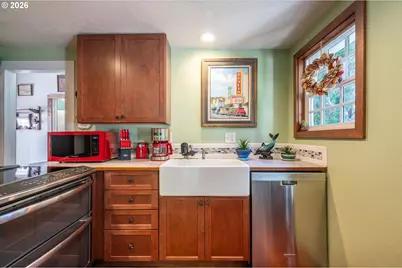 28 Hamlet St, Port Orford, OR 97465 - Photo 22