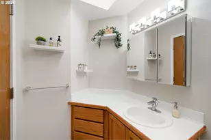 7033 SW 99th Pl, Beaverton, OR 97008 - Photo 18